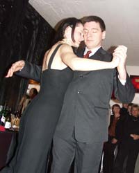 Ausstellung „Feuer – Farbe – Tango“