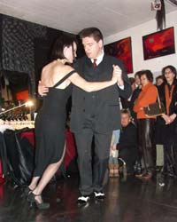 Ausstellung „Feuer – Farbe – Tango“